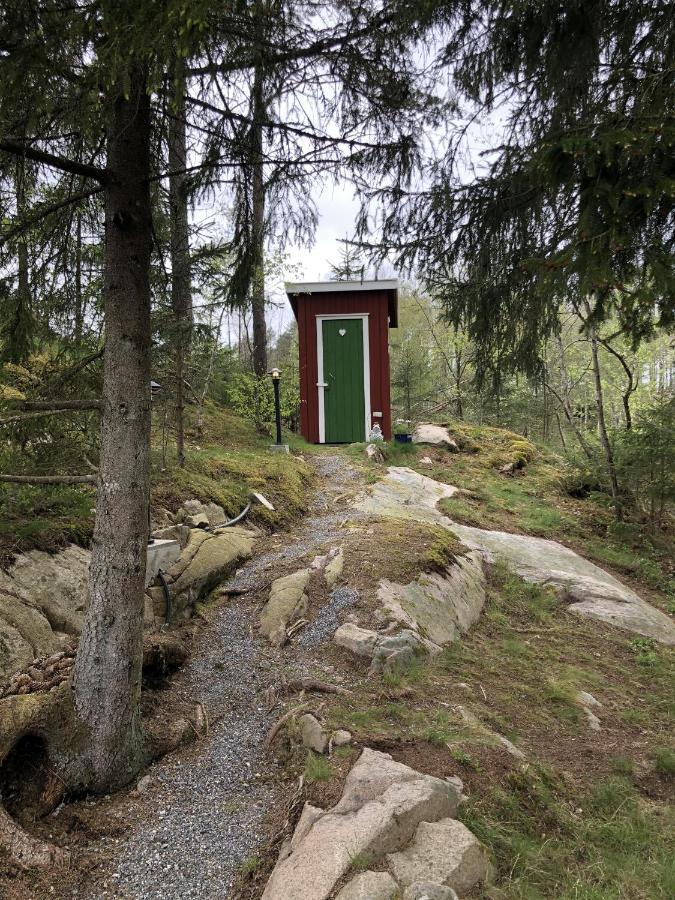 Stuga Utanfoer Fjaellbacka Экстерьер фото